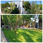 Casa La Isla منزل للإقامة *